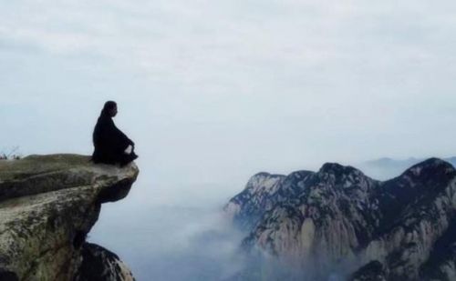 自由的反义词是什么?自由的反义词是什么 标准答案-第1张图片-