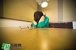 抑郁症有哪些症状?哪些人易患抑郁症? 抑郁症有哪些症状?哪些人易患抑郁症?